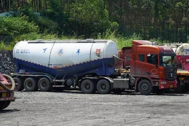 这位实干型企业家为何偏爱中集联合卡车？ - 第2张