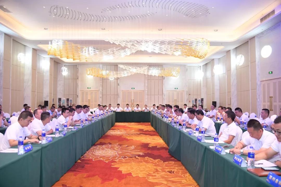 陕汽重卡山东区域营销同盟会暨夏季渠道订货会胜利召开 - 第2张