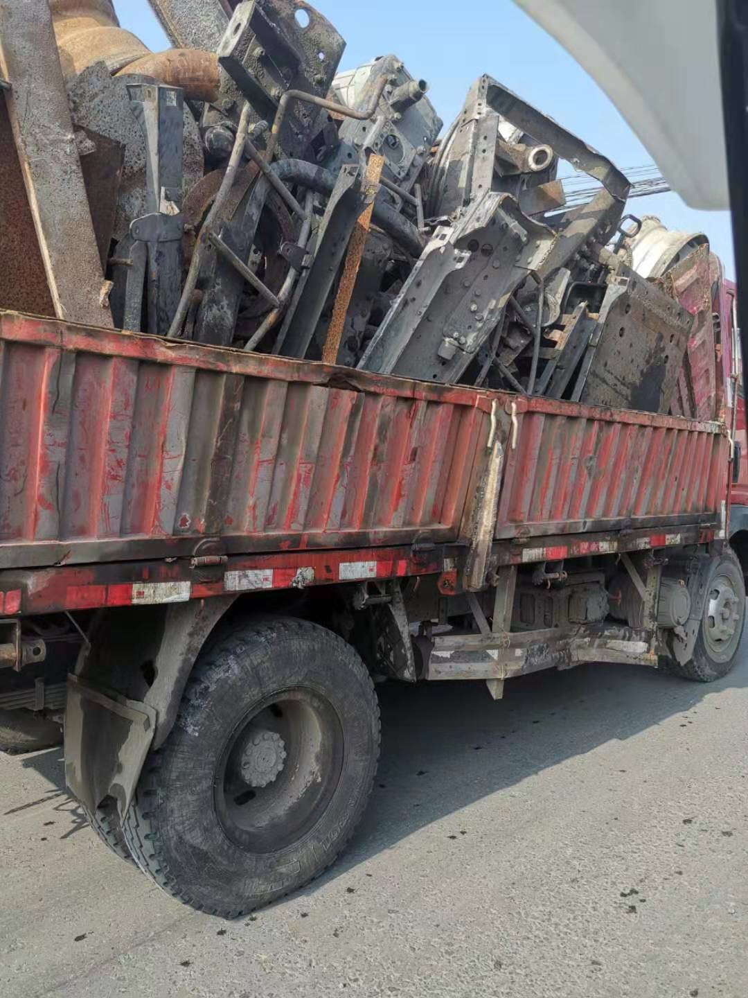 夏天开卡车,怎么保养和维护轮胎?做到这五点,远离爆胎风险 - 第3张 - 提加商用车网 夏天开卡车,怎么保养和维护轮胎?做到这五点,远离爆胎风险 - 第3张