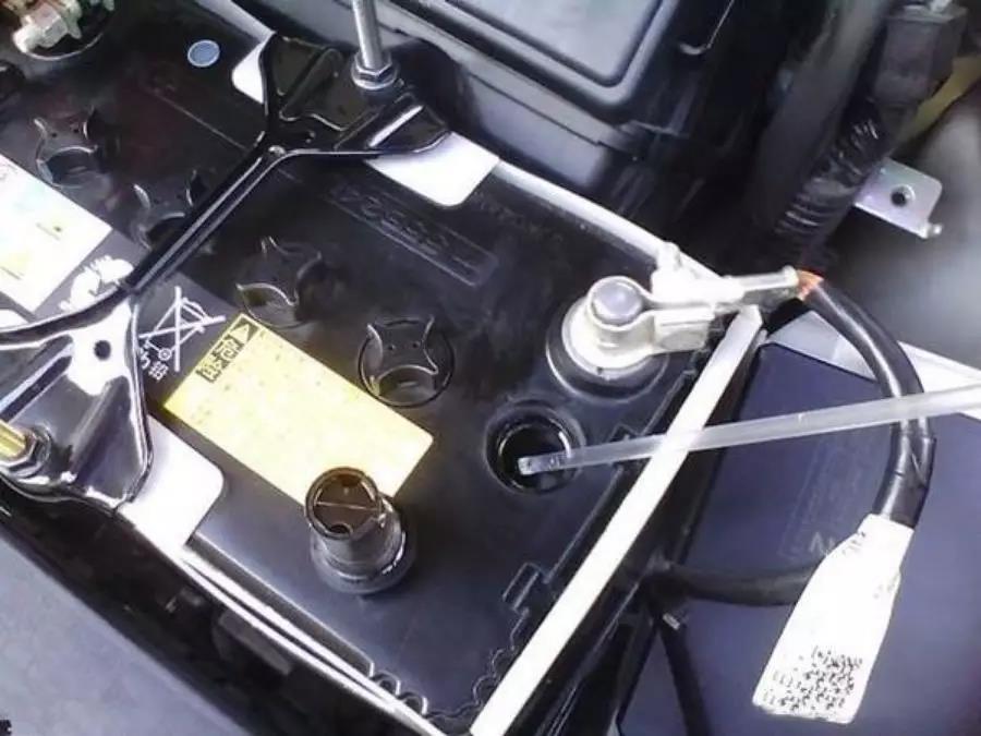 掌握这几招保养小窍门,电瓶多使用两年没毛病! - 第2张 - 提加商用车网 掌握这几招保养小窍门,电瓶多使用两年没毛病! - 第2张