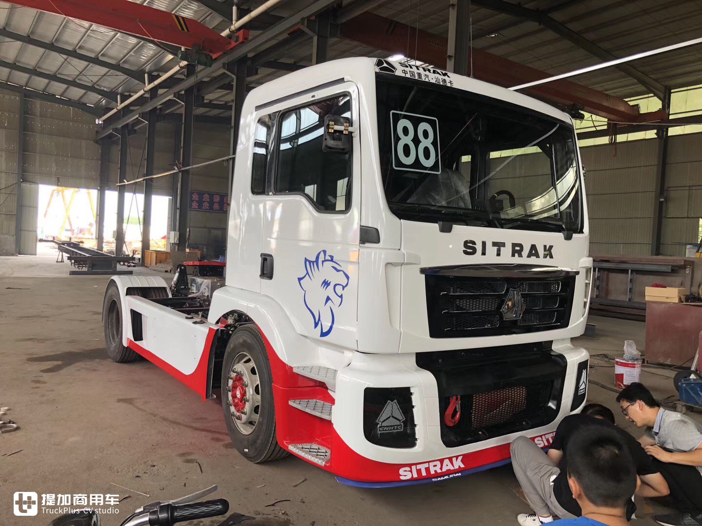 600马力的卡车小钢炮汕德卡改装的低趴赛车即将首飞