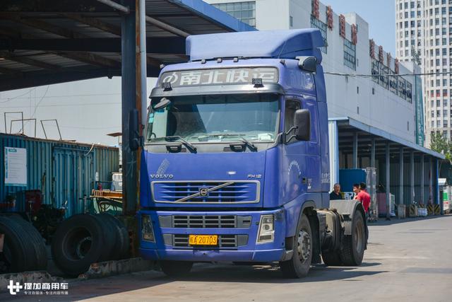 这辆破旧不堪的沃尔沃卡车竟是经典的FH12,服役期估计已超过10年 - 第1张 - 提加商用车网 这辆破旧不堪的沃尔沃卡车竟是经典的FH12,服役期估计已超过10年 - 第1张