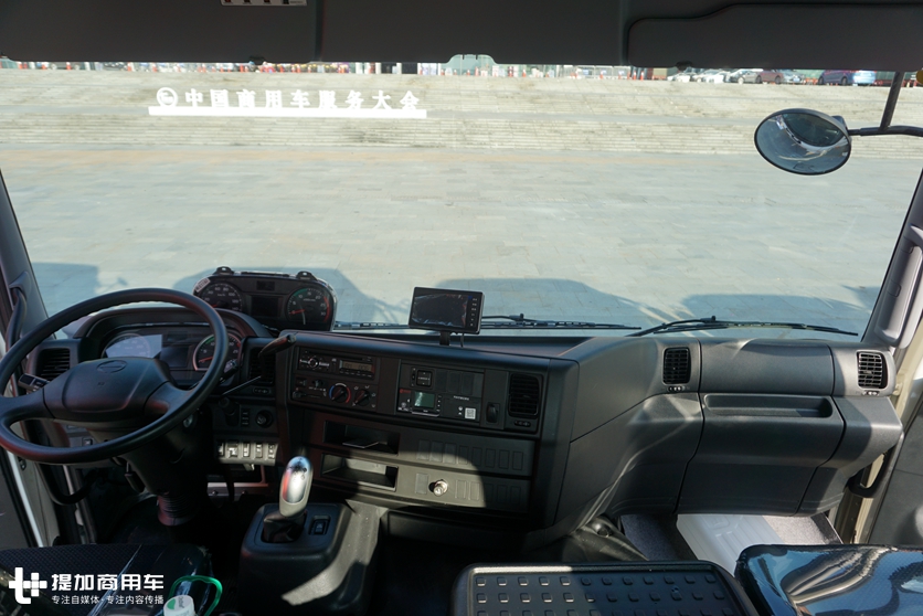 汕德卡的最大竞争对手来了,广汽日野700新款大马力车型实拍评测 - 第15张 - 提加商用车网 汕德卡的最大竞争对手来了,广汽日野700新款大马力车型实拍评测 - 第15张