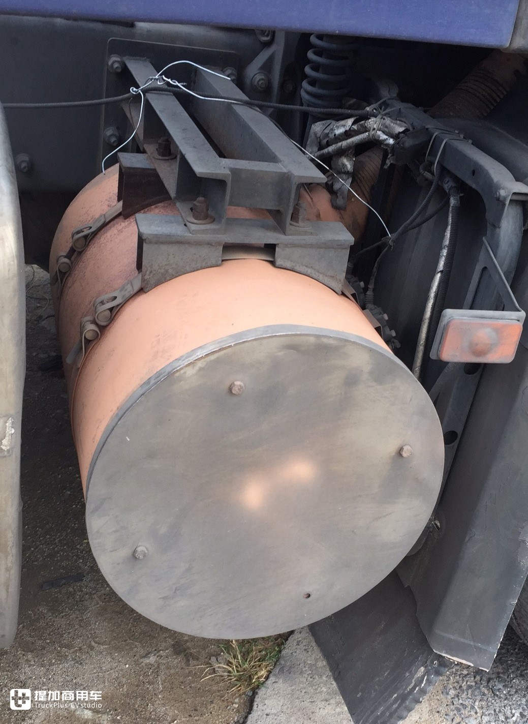 快递公司的进口卡车有多能跑?300万公里很常见,这台沃尔沃就跑了318万多公里 - 第6张 - 提加商用车网 快递公司的进口卡车有多能跑?300万公里很常见,这台沃尔沃就跑了318万多公里 - 第6张