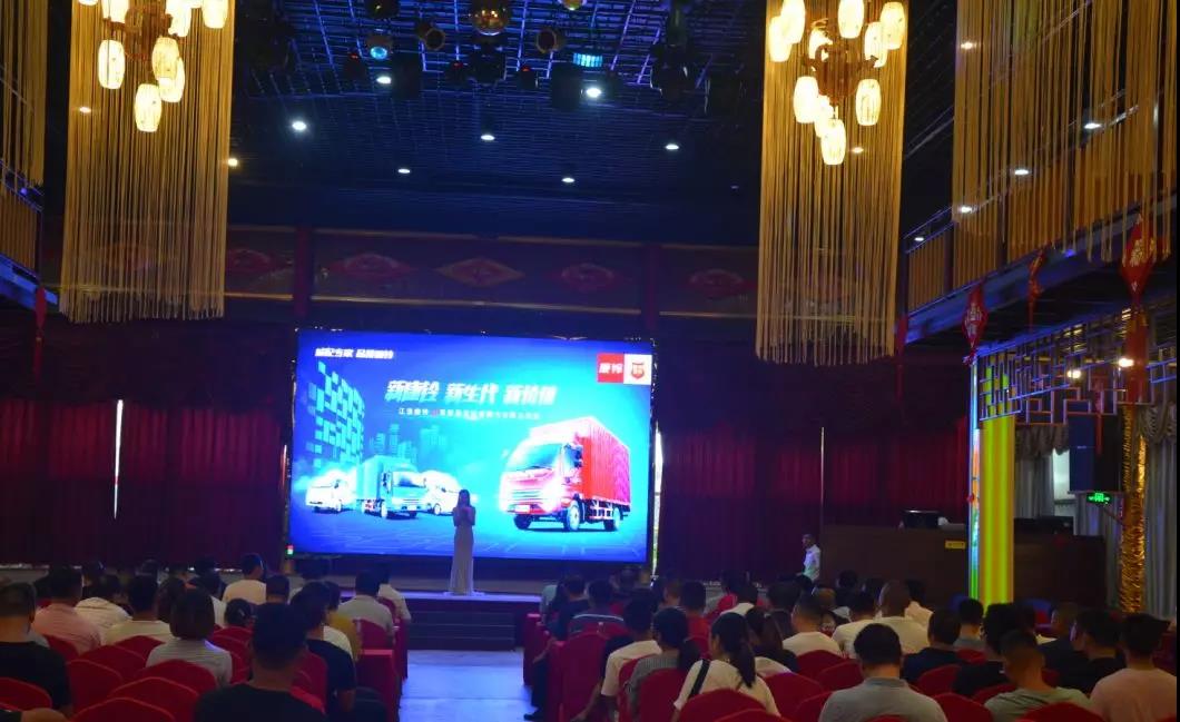 康铃全新J系携国六X5亮相江苏,有啥不一样? - 第1张 - 提加商用车网 康铃全新J系携国六X5亮相江苏,有啥不一样? - 第1张