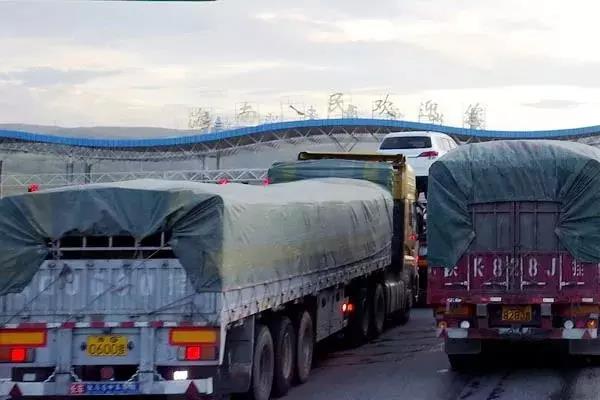 每个闯荡的卡车人,都有一肚子的故事 - 第5张 - 提加商用车网 每个闯荡的卡车人,都有一肚子的故事 - 第5张