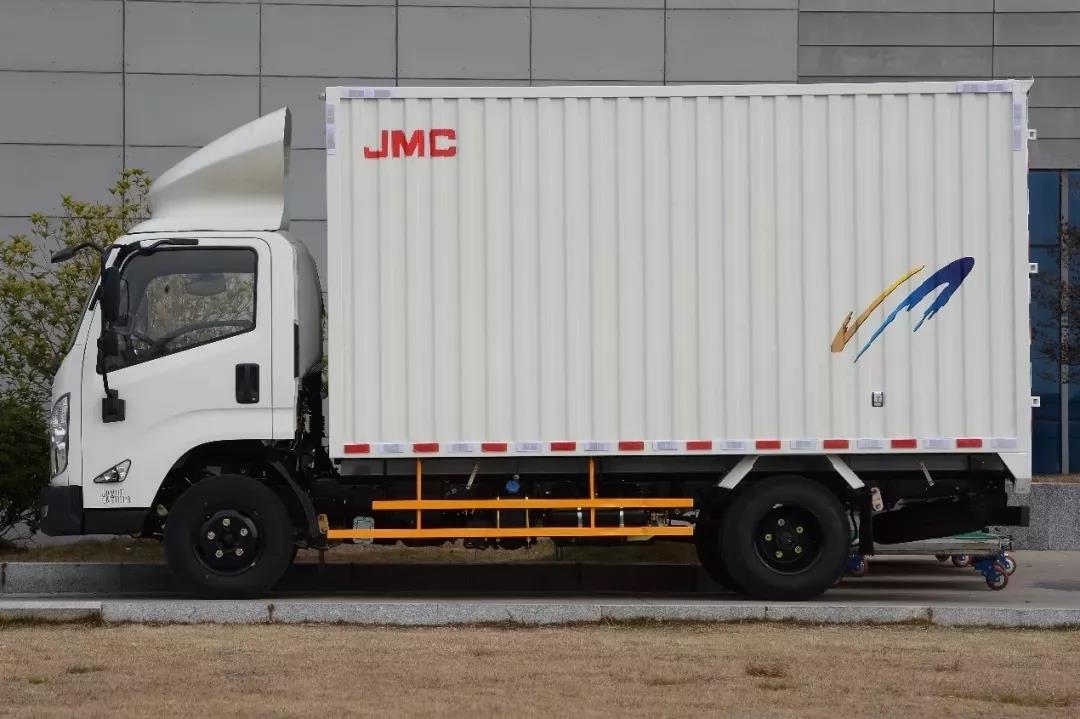 拥有三大特质,谁说轻卡不能速度与激情 - 第2张 - 提加商用车网 拥有三大特质,谁说轻卡不能速度与激情 - 第2张