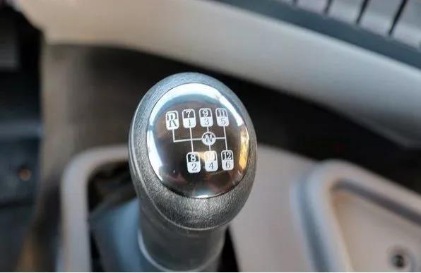 大货车驾驶机技巧,您知道几个? - 第4张 - 提加商用车网 大货车驾驶机技巧,您知道几个? - 第4张