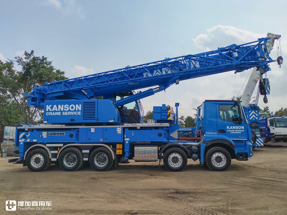 奔驰5轴卡车底盘,利勃海尔上装,带您见识一辆60T级伸缩臂起重机硬货 - 第4张 - 提加商用车网 奔驰5轴卡车底盘,利勃海尔上装,带您见识一辆60T级伸缩臂起重机硬货 - 第4张