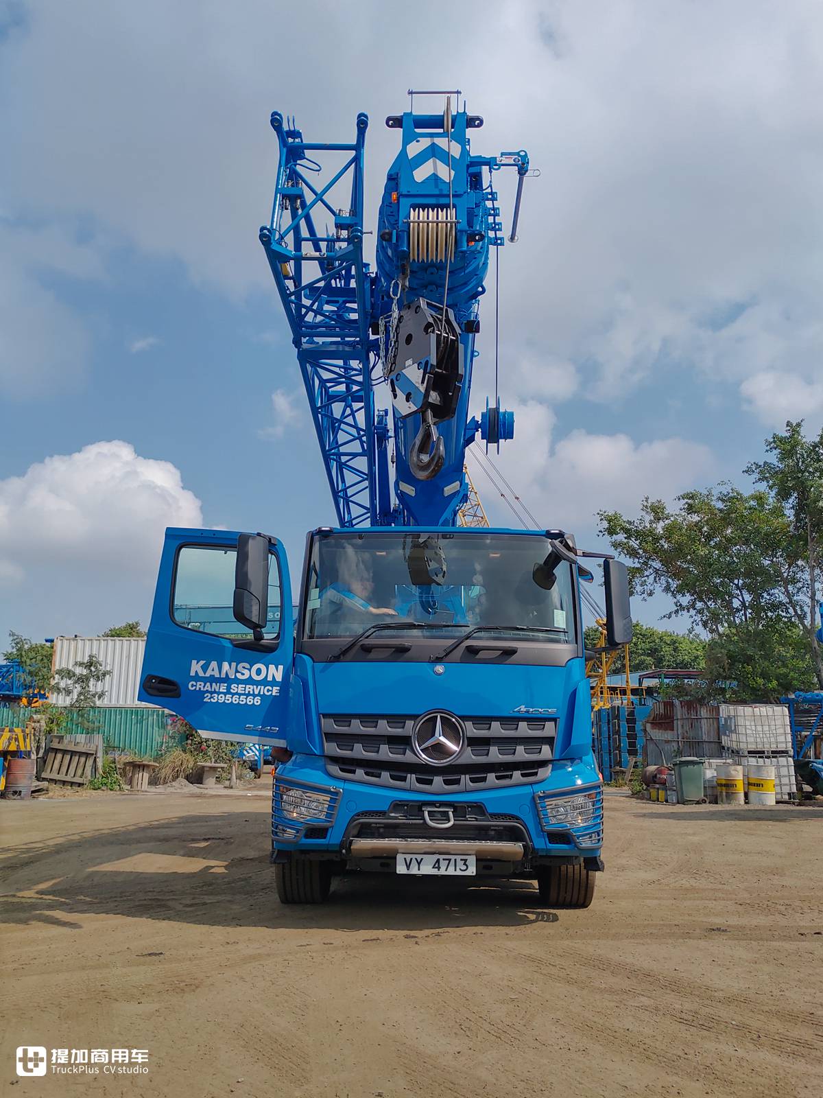 奔驰5轴卡车底盘,利勃海尔上装,带您见识一辆60T级伸缩臂起重机硬货 - 第10张 - 提加商用车网 奔驰5轴卡车底盘,利勃海尔上装,带您见识一辆60T级伸缩臂起重机硬货 - 第10张