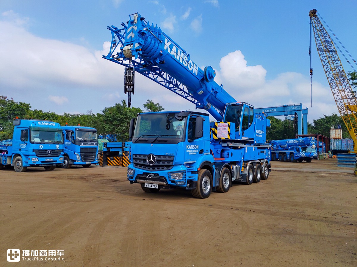 奔驰5轴卡车底盘,利勃海尔上装,带您见识一辆60T级伸缩臂起重机硬货 - 第1张 - 提加商用车网 奔驰5轴卡车底盘,利勃海尔上装,带您见识一辆60T级伸缩臂起重机硬货 - 第1张