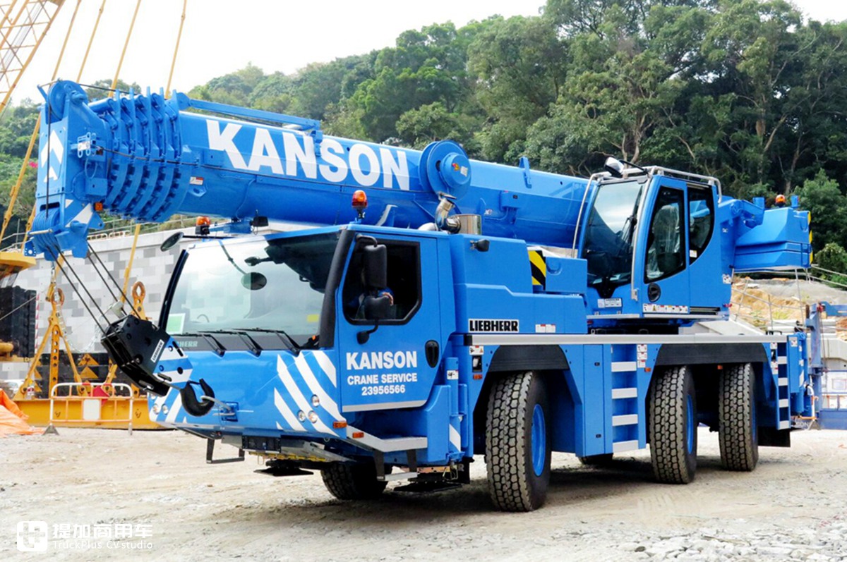 奔驰5轴卡车底盘,利勃海尔上装,带您见识一辆60T级伸缩臂起重机硬货 - 第20张 - 提加商用车网 奔驰5轴卡车底盘,利勃海尔上装,带您见识一辆60T级伸缩臂起重机硬货 - 第20张