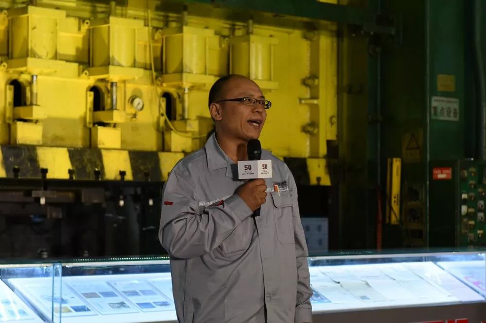 东风建设50年,这些老照片满满的东风情怀 - 第12张 - 提加商用车网 东风建设50年,这些老照片满满的东风情怀 - 第12张
