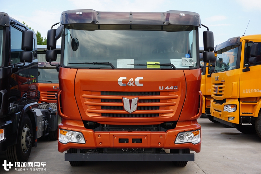 限高杆催生的重卡新车型,带你见识一款只有2.8米高的超低顶卡车 - 第4张 - 提加商用车网 限高杆催生的重卡新车型,带你见识一款只有2.8米高的超低顶卡车 - 第4张