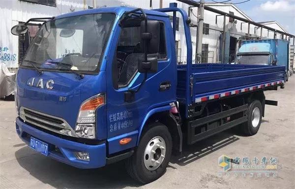 快时效+高舒适度,这位用户眼中的康铃J6凭啥高效? - 第4张 - 提加商用车网 快时效+高舒适度,这位用户眼中的康铃J6凭啥高效? - 第4张