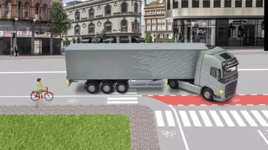 一停,二看,三挥手,看沃尔沃卡车针对儿童的交通安全三部曲 - 第7张 - 提加商用车网 一停,二看,三挥手,看沃尔沃卡车针对儿童的交通安全三部曲 - 第7张