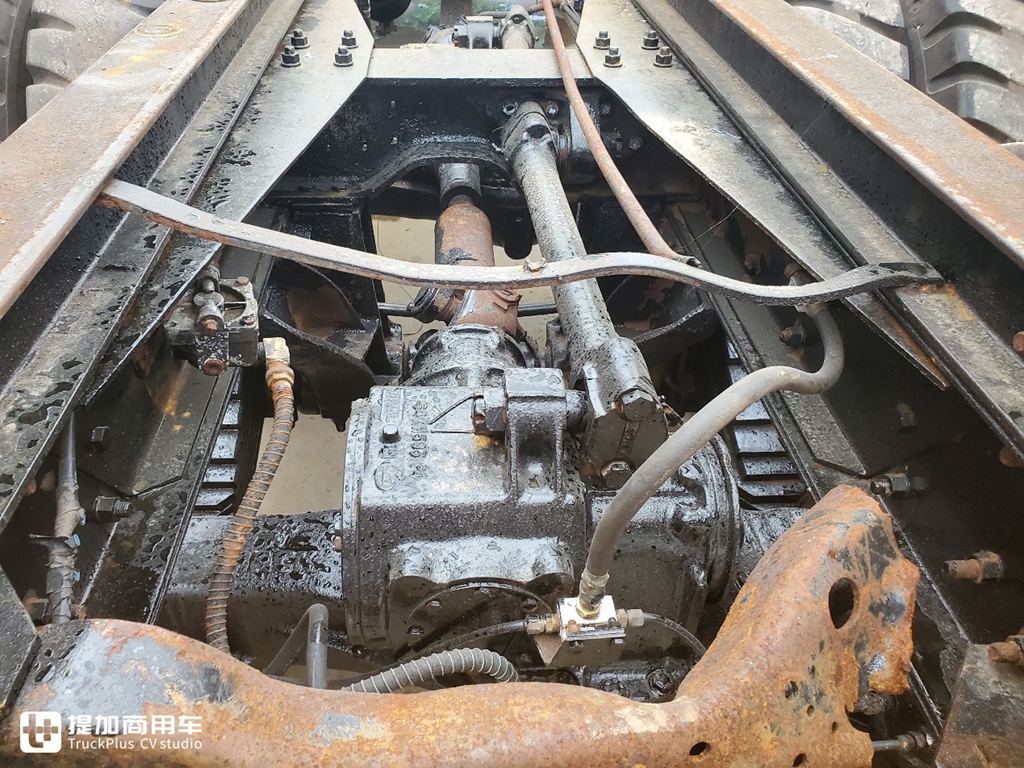 上世纪80年代国内引进的美国马克R系牵引车实拍，据说当年在内蒙一直运煤 - 第13张