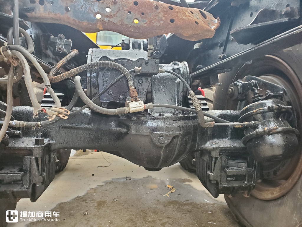 上世纪80年代国内引进的美国马克R系牵引车实拍,据说当年在内蒙一直运煤 - 第14张 - 提加商用车网 上世纪80年代国内引进的美国马克R系牵引车实拍,据说当年在内蒙一直运煤 - 第14张