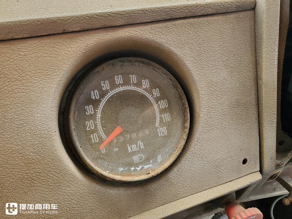上世纪80年代国内引进的美国马克R系牵引车实拍,据说当年在内蒙一直运煤 - 第18张 - 提加商用车网 上世纪80年代国内引进的美国马克R系牵引车实拍,据说当年在内蒙一直运煤 - 第18张