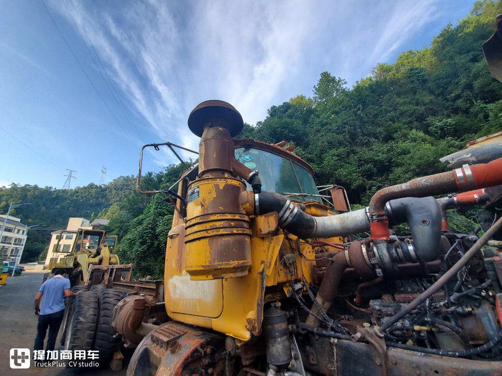 上世纪80年代国内引进的美国马克R系牵引车实拍,据说当年在内蒙一直运煤 - 第23张 - 提加商用车网 上世纪80年代国内引进的美国马克R系牵引车实拍,据说当年在内蒙一直运煤 - 第23张