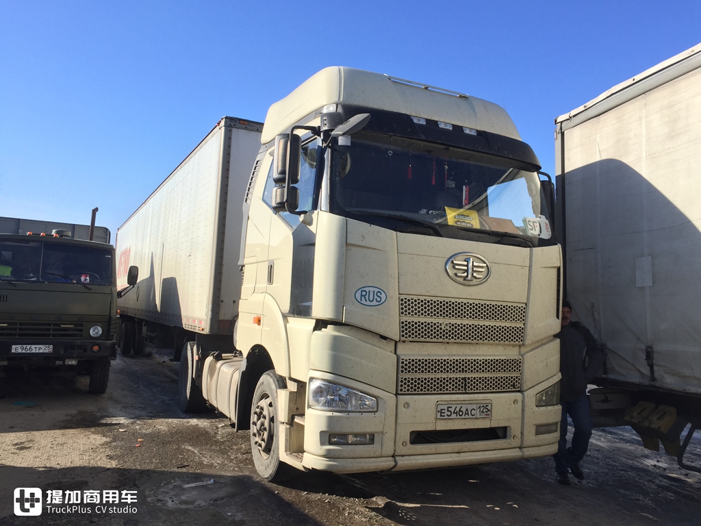 7年前买了解放J6H高端重卡，车主说当年开进口卡车的都羡慕他 - 第3张