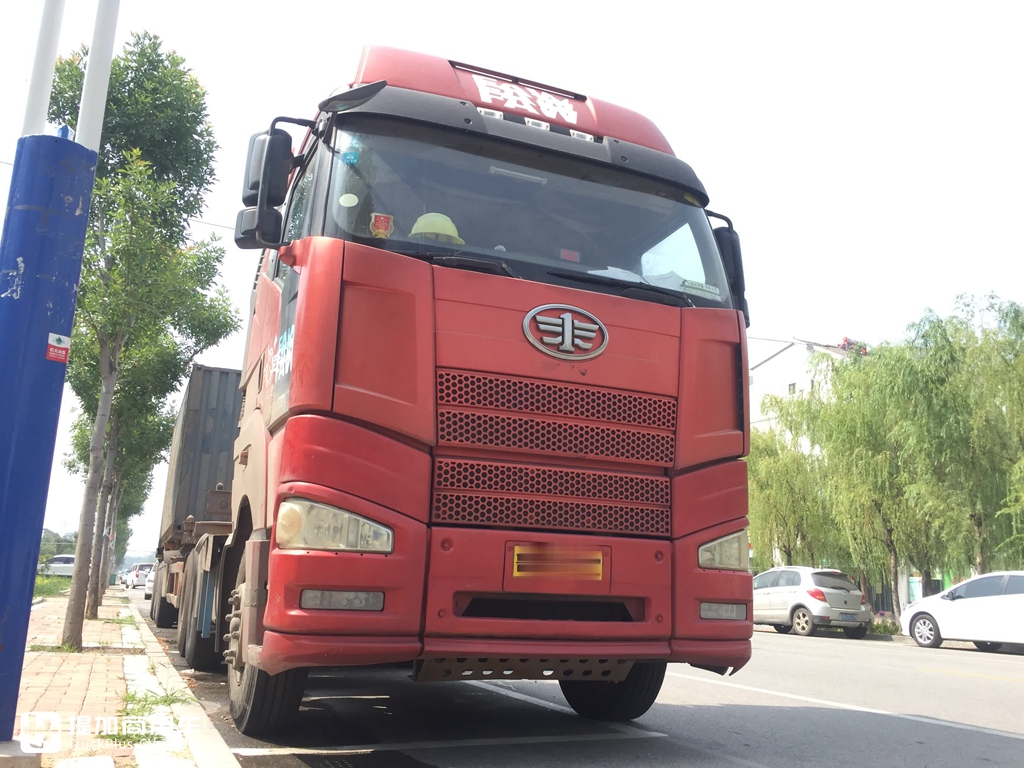 7年前买了解放J6H高端重卡，车主说当年开进口卡车的都羡慕他 - 第5张