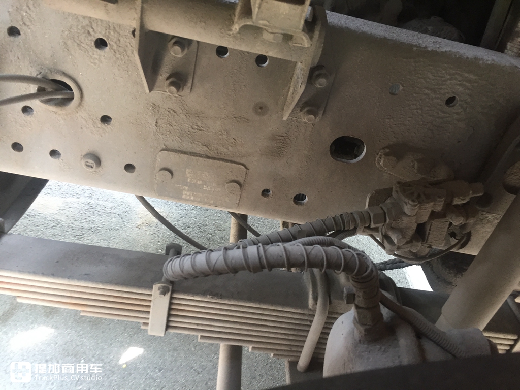 7年前买了解放J6H高端重卡，车主说当年开进口卡车的都羡慕他 - 第11张