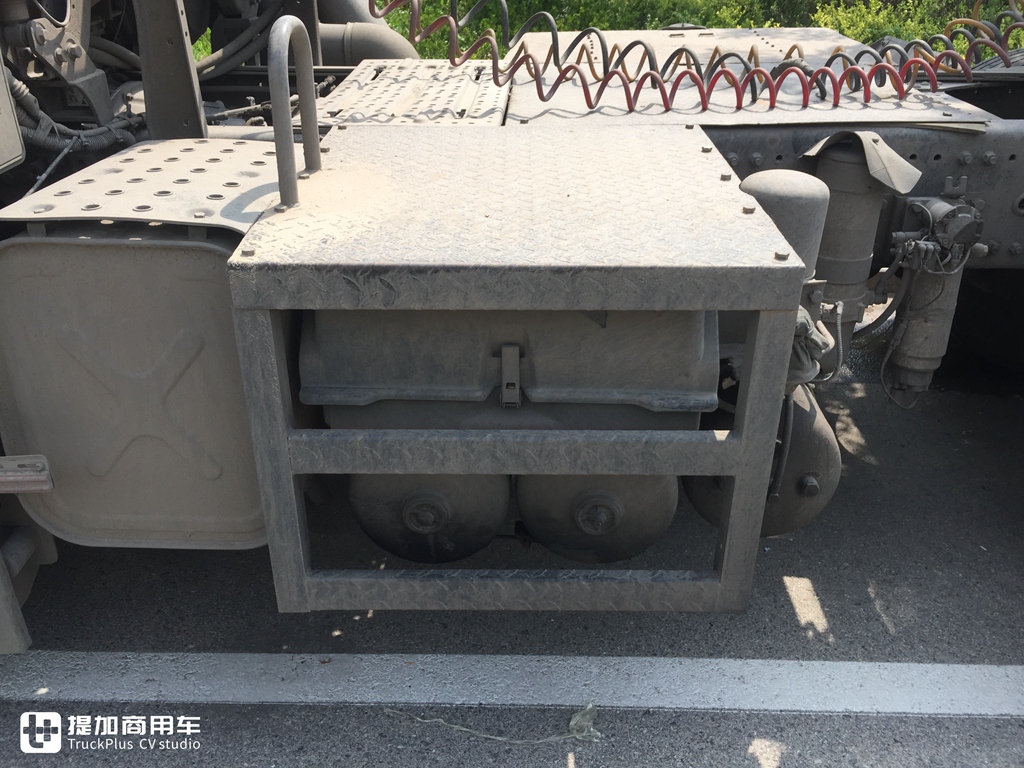 7年前买了解放J6H高端重卡,车主说当年开进口卡车的都羡慕他 - 第17张 - 提加商用车网 7年前买了解放J6H高端重卡,车主说当年开进口卡车的都羡慕他 - 第17张