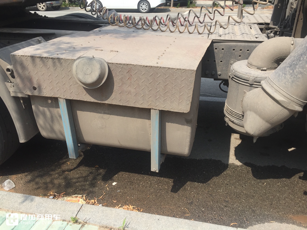 7年前买了解放J6H高端重卡，车主说当年开进口卡车的都羡慕他 - 第19张