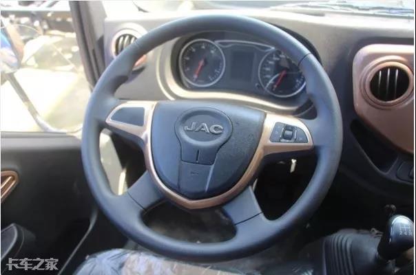 江淮全新康铃J5蓝牌轻卡来了,跑城郊物流,买它准没错! - 第4张 - 提加商用车网 江淮全新康铃J5蓝牌轻卡来了,跑城郊物流,买它准没错! - 第4张