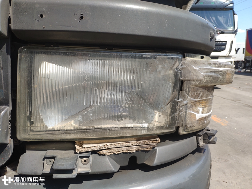 手动挡,钢板悬架后桥,带您见识一辆早期的斯堪尼亚4系卡车 - 第7张 - 提加商用车网 手动挡,钢板悬架后桥,带您见识一辆早期的斯堪尼亚4系卡车 - 第7张