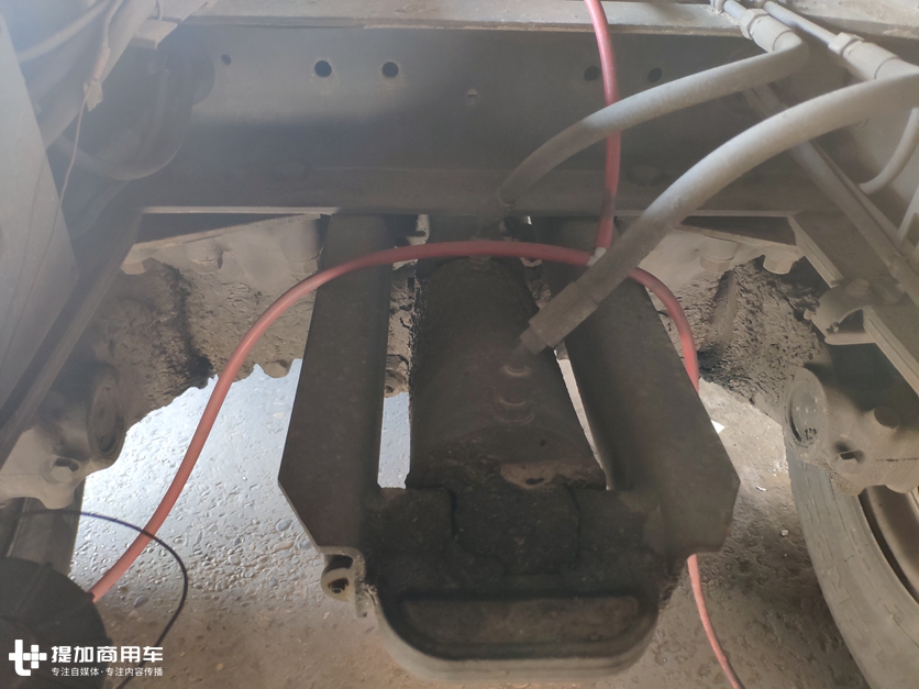 手动挡,钢板悬架后桥,带您见识一辆早期的斯堪尼亚4系卡车 - 第15张 - 提加商用车网 手动挡,钢板悬架后桥,带您见识一辆早期的斯堪尼亚4系卡车 - 第15张