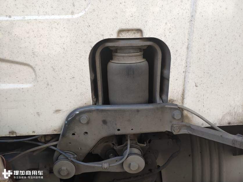 手动挡,钢板悬架后桥,带您见识一辆早期的斯堪尼亚4系卡车 - 第19张 - 提加商用车网 手动挡,钢板悬架后桥,带您见识一辆早期的斯堪尼亚4系卡车 - 第19张