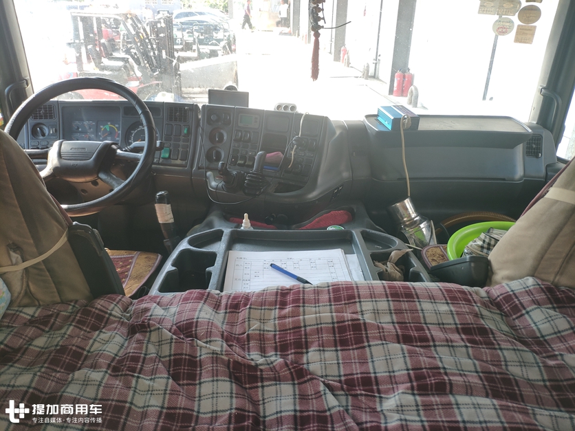 手动挡,钢板悬架后桥,带您见识一辆早期的斯堪尼亚4系卡车 - 第20张 - 提加商用车网 手动挡,钢板悬架后桥,带您见识一辆早期的斯堪尼亚4系卡车 - 第20张