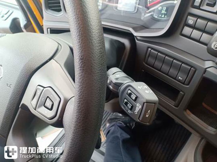 一批“大黄蜂”进口卡车即将投入运营,某快递公司购买的斯堪尼亚G450实拍 - 第15张 - 提加商用车网 一批“大黄蜂”进口卡车即将投入运营,某快递公司购买的斯堪尼亚G450实拍 - 第15张