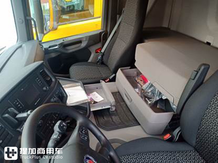 一批“大黄蜂”进口卡车即将投入运营,某快递公司购买的斯堪尼亚G450实拍 - 第17张 - 提加商用车网 一批“大黄蜂”进口卡车即将投入运营,某快递公司购买的斯堪尼亚G450实拍 - 第17张