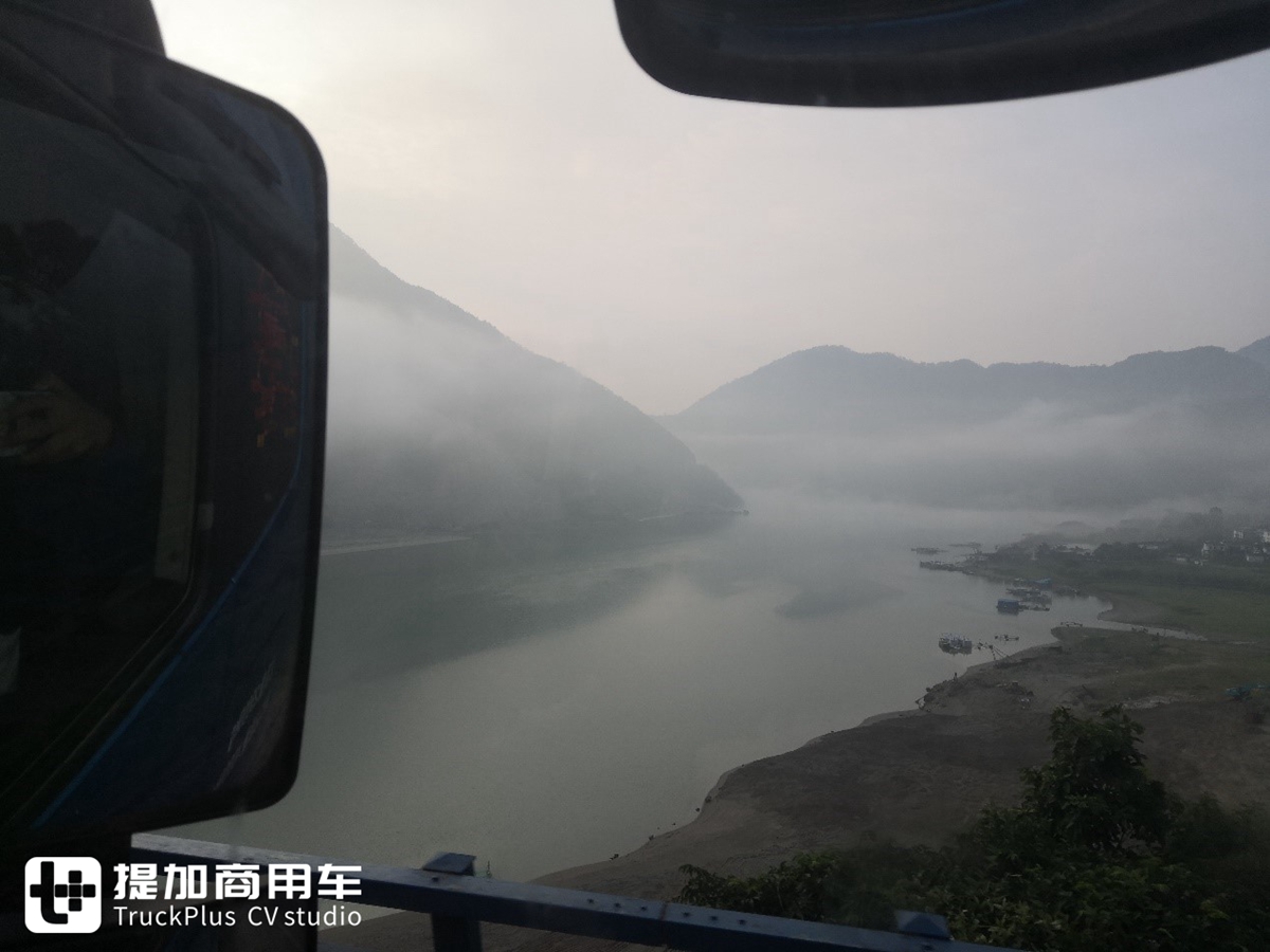 坐卡车跟着叔叔跑了一趟云南,才知道卡车司机生活原来如此不易 - 第14张 - 提加商用车网 坐卡车跟着叔叔跑了一趟云南,才知道卡车司机生活原来如此不易 - 第14张