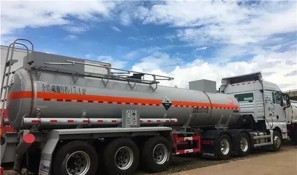 与重汽共成长丨“老司机”带你了解边境危化品运输用车指南 - 第1张 - 提加商用车网 与重汽共成长丨“老司机”带你了解边境危化品运输用车指南 - 第1张