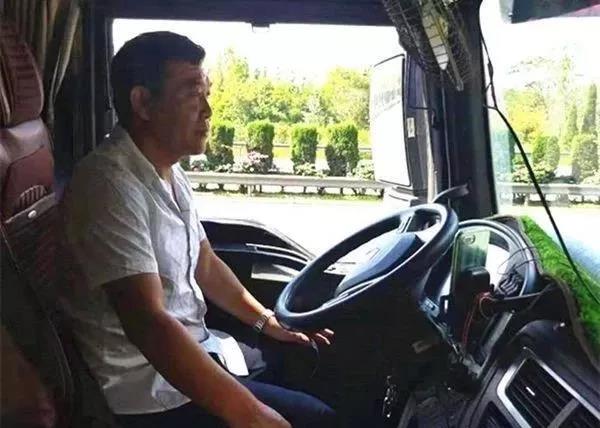 与重汽共成长丨“老司机”带你了解边境危化品运输用车指南 - 第2张