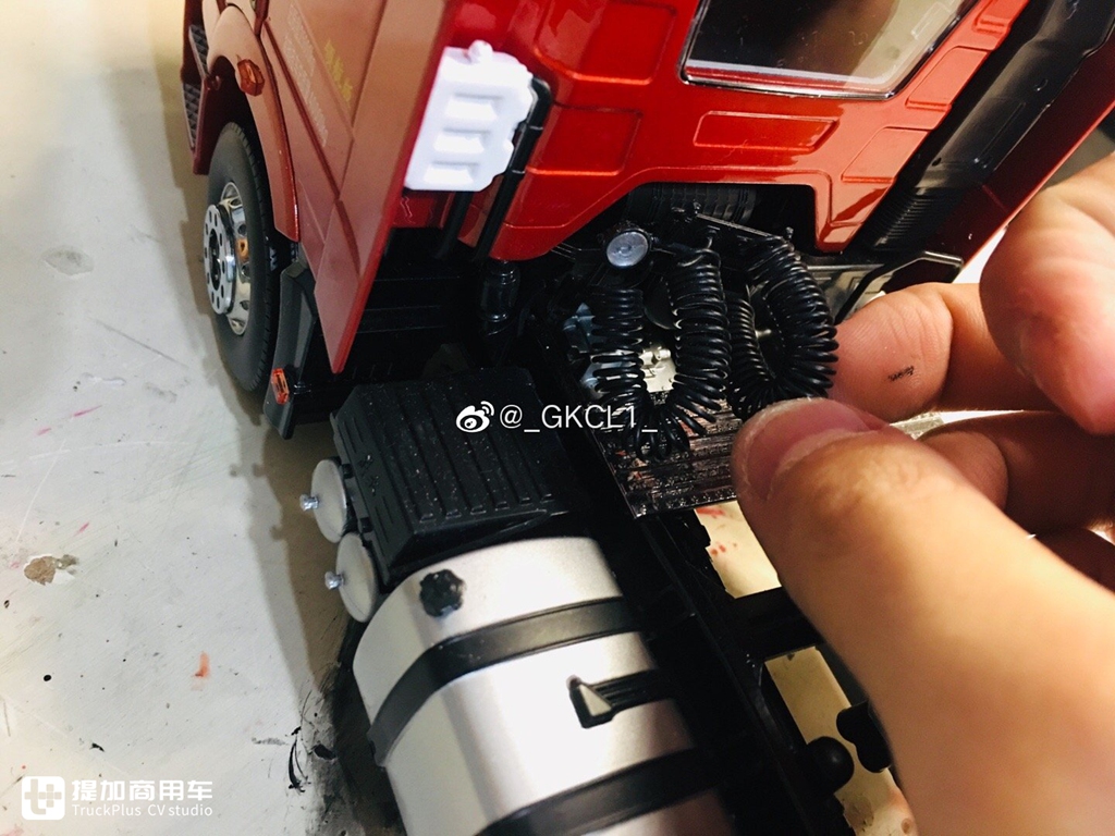 卡车模型也评测,带你看看解放J6P1:24模型的做工 - 第17张 - 提加商用车网 卡车模型也评测,带你看看解放J6P1:24模型的做工 - 第17张