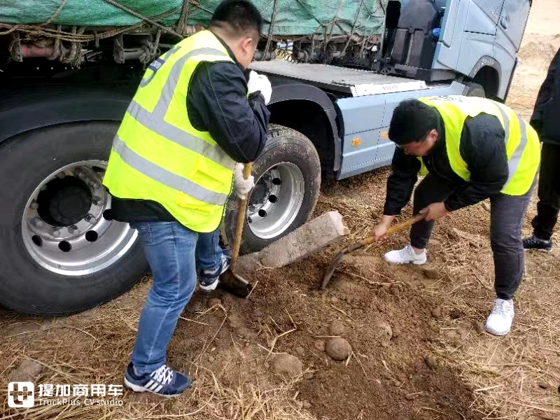 沃尔沃FH误入沙坑，十一罗汉奋战青海湖 - 第9张