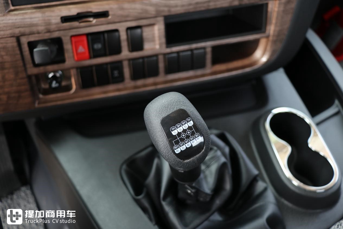 有人买了五十铃巨咖2020款牵引车,这车怎么样?我们带您好好看看 - 第16张 - 提加商用车网 有人买了五十铃巨咖2020款牵引车,这车怎么样?我们带您好好看看 - 第16张