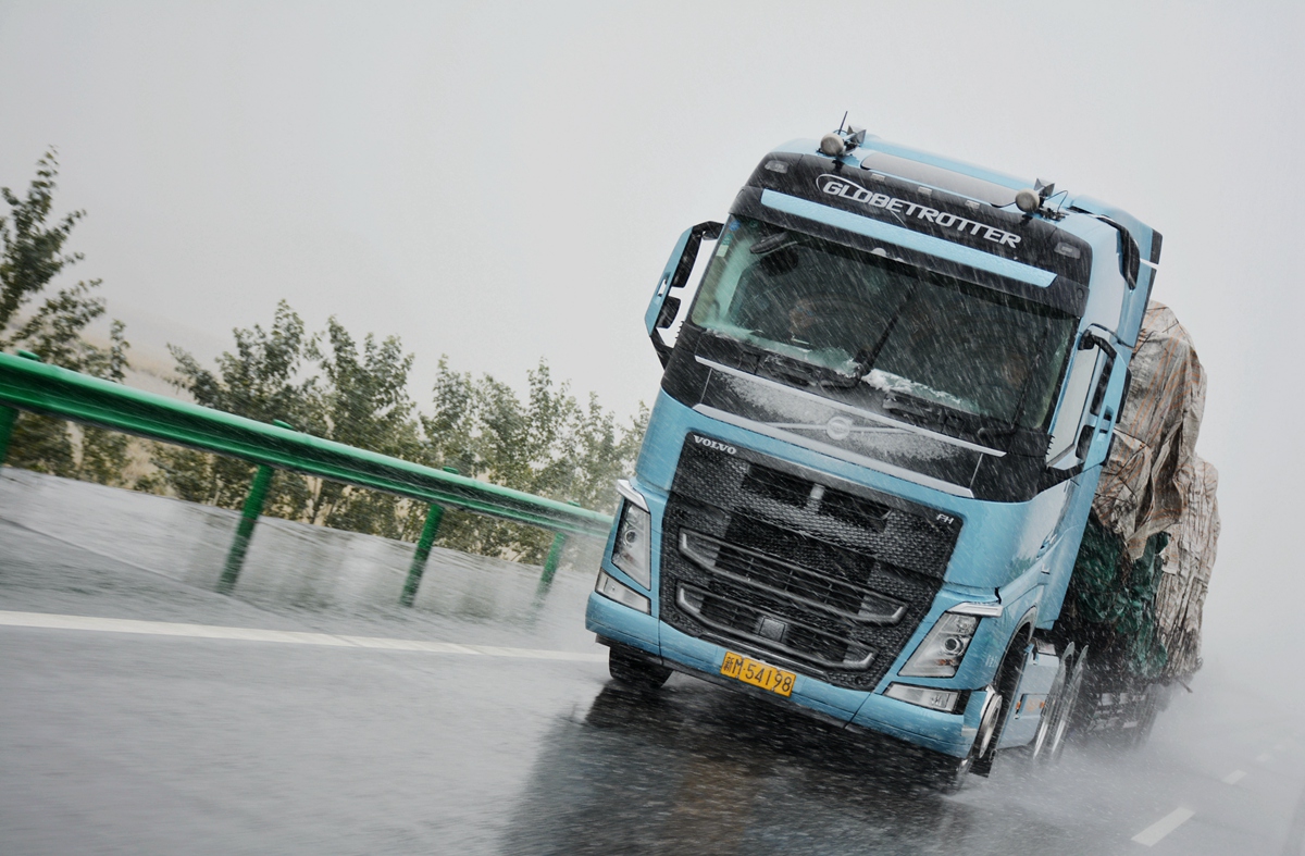 沃尔沃卡车“2019奋进之旅”圆满落幕,展现新一代驾驶员奋斗风貌 - 第3张 - 提加商用车网 沃尔沃卡车“2019奋进之旅”圆满落幕,展现新一代驾驶员奋斗风貌 - 第3张