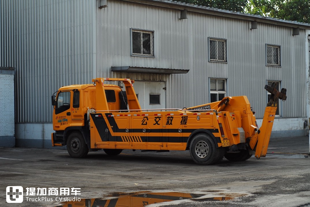 深入北京公交集团,实地探访陕汽、红岩两款公交救援车的使用情况 - 第1张 - 提加商用车网 深入北京公交集团,实地探访陕汽、红岩两款公交救援车的使用情况 - 第1张