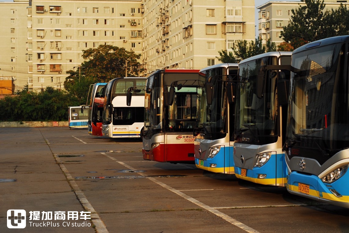 深入北京公交集团,实地探访陕汽、红岩两款公交救援车的使用情况 - 第2张 - 提加商用车网 深入北京公交集团,实地探访陕汽、红岩两款公交救援车的使用情况 - 第2张