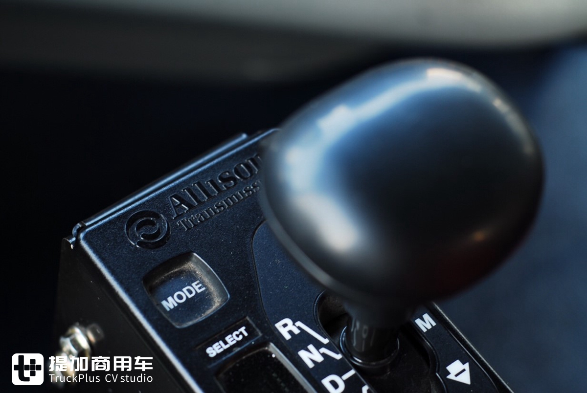 深入北京公交集团,实地探访陕汽、红岩两款公交救援车的使用情况 - 第9张 - 提加商用车网 深入北京公交集团,实地探访陕汽、红岩两款公交救援车的使用情况 - 第9张