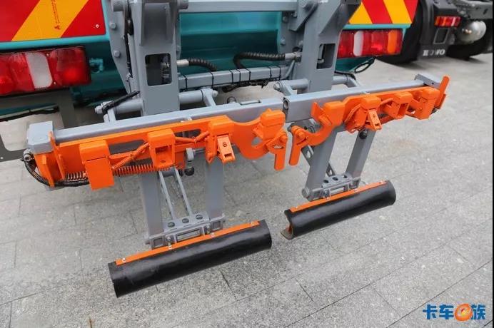 你准备好了吗?汕德卡国六环卫车来了! - 第8张 - 提加商用车网 你准备好了吗?汕德卡国六环卫车来了! - 第8张