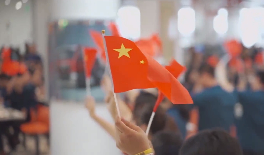 中国重汽激情快闪，燃爆爱国情！ - 第2张