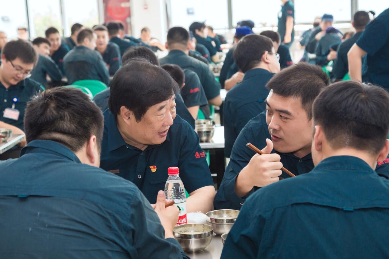 谭旭光:职工满意才是我们最大的满意! - 第5张 - 提加商用车网 谭旭光:职工满意才是我们最大的满意! - 第5张