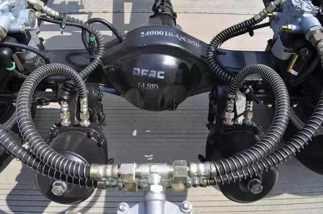 轻量化时代来临,东风多利卡D5为蓝牌而生! - 第4张 - 提加商用车网 轻量化时代来临,东风多利卡D5为蓝牌而生! - 第4张